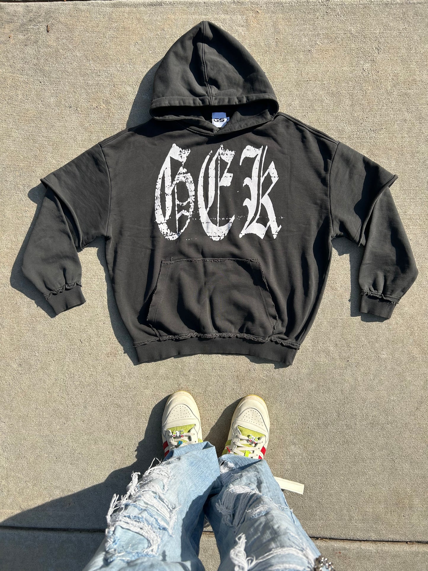GEK ESSENTIAL HOODIE